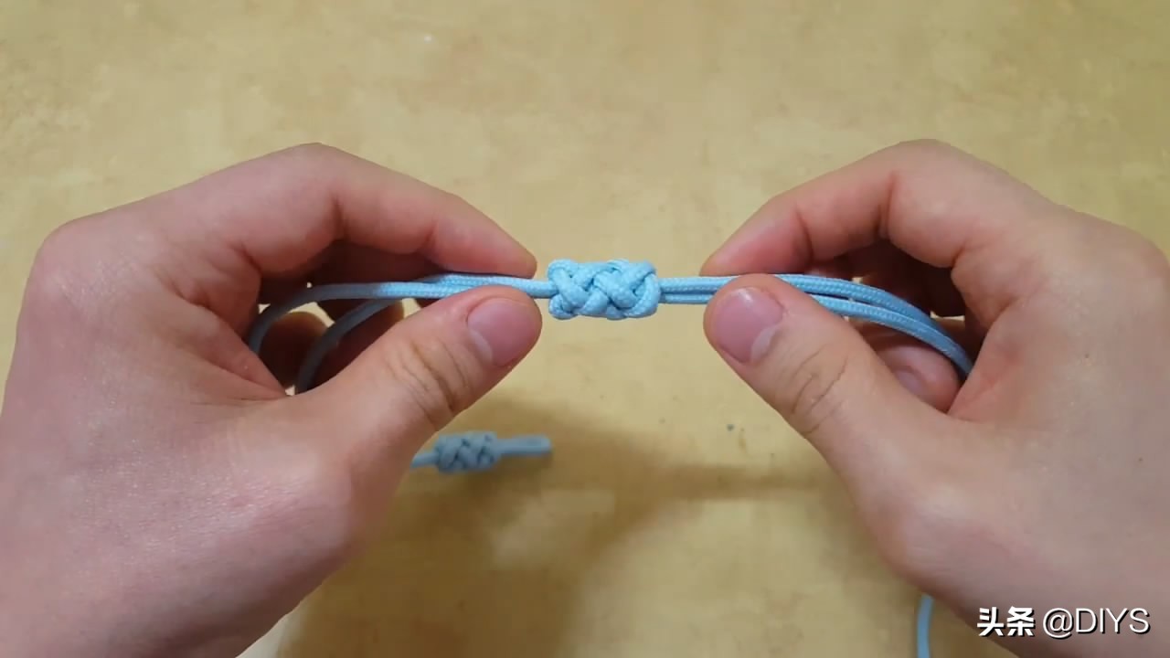 中国结绳编教程,简单的圆形玉米结!