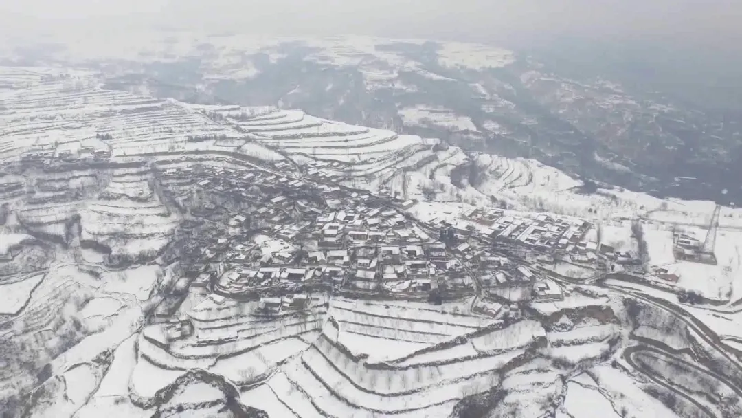 炎炎夏日，送你一组冰雪图片降降温