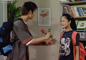 杨紫：曾被导演\"嫌丑\"，屡屡被抢角色，