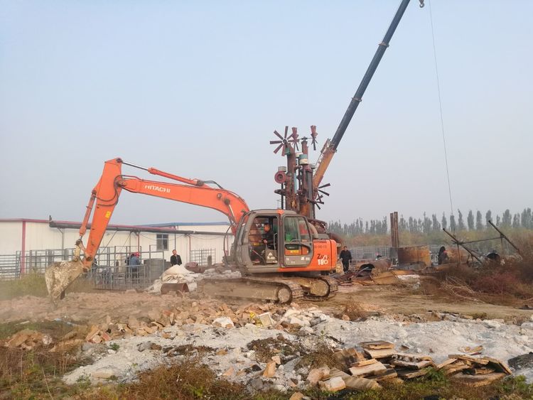 中国著名雕塑家邱天老师告诉您：钢铁装置雕塑是怎么做成的！（三）