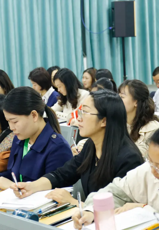 研学促成长 好课进课堂——天府新区南湖小学开展数学教研活动