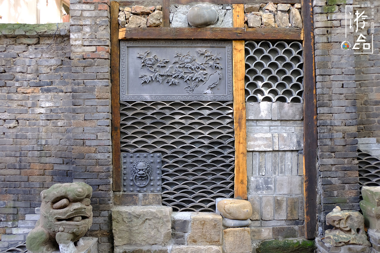 3种重庆民居建筑，不同阶层之间差异明显，但吊脚楼却贯穿始终