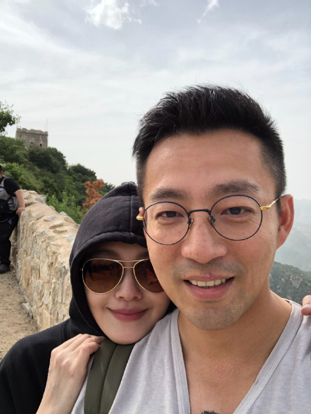 大S婆婆懶理判決熱議，曬孫子孫女萌照秀幸福，祖孫同框超溫馨