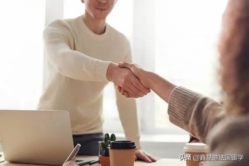 不只学习知识、技能，还积累人脉、培养情商，这是什么神仙专业