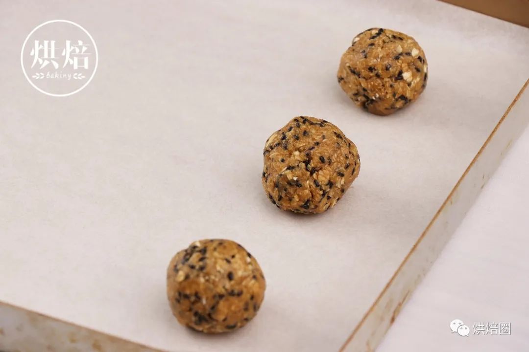 隔离在家做零食 不长肉黑糖燕麦饼干 可能要算健康零食排行榜前五吧