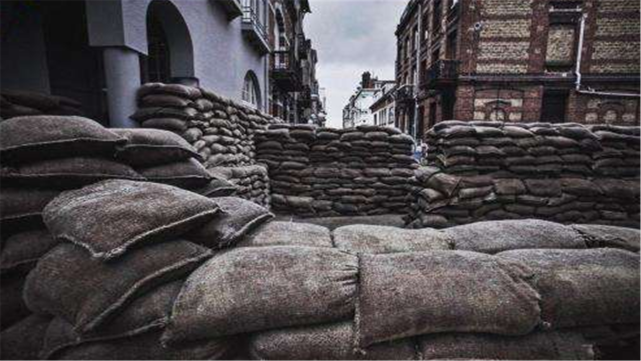 原来我们被误导了，大树不能挡子弹，真正能挡