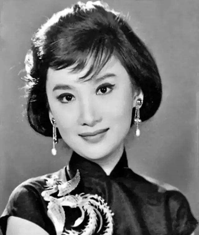 亦舒眼中的美人，李嘉欣获8字评价，利智潘虹意外上榜