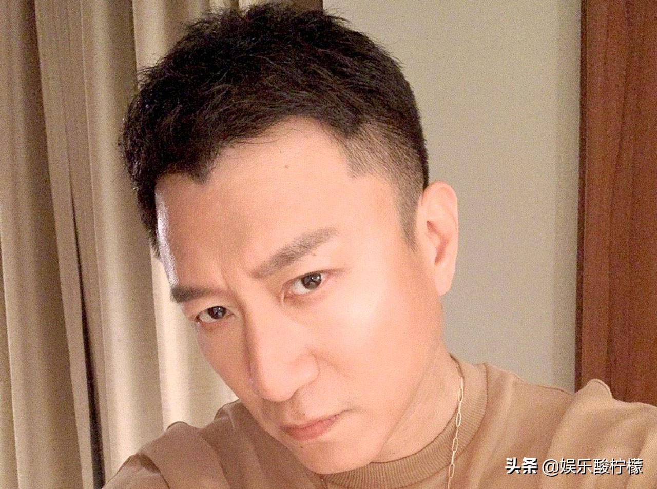 张艺兴王迅一起点赞，罗志祥回顾恋情给谁看，