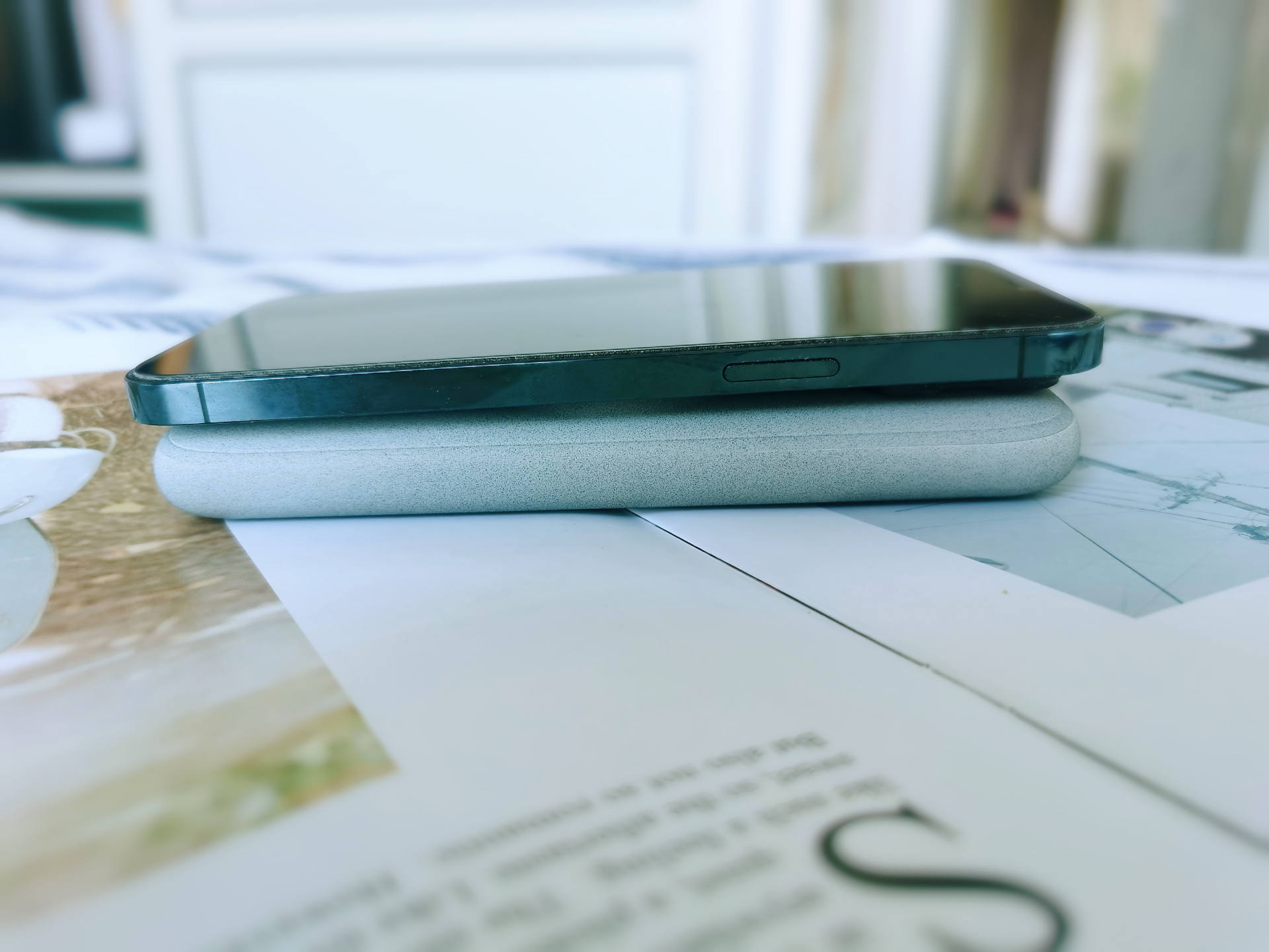 支持MagSafe磁吸双输出充电宝，南卡无线充电宝POW-3上手体验