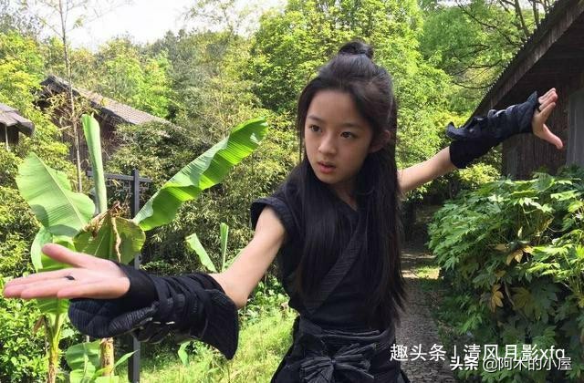 童星出道，获杨幂力捧，年仅13岁的她才是嘉行最
