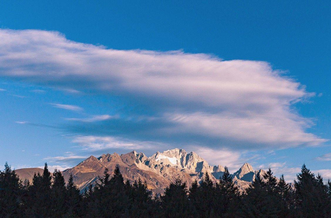 Coming to Lugu Lake will make people wonder if they are willing to forget the time and forget themselves in their dreams