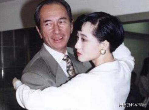 98岁赌王何鸿燊去世，与多位明星关系亲密，17子