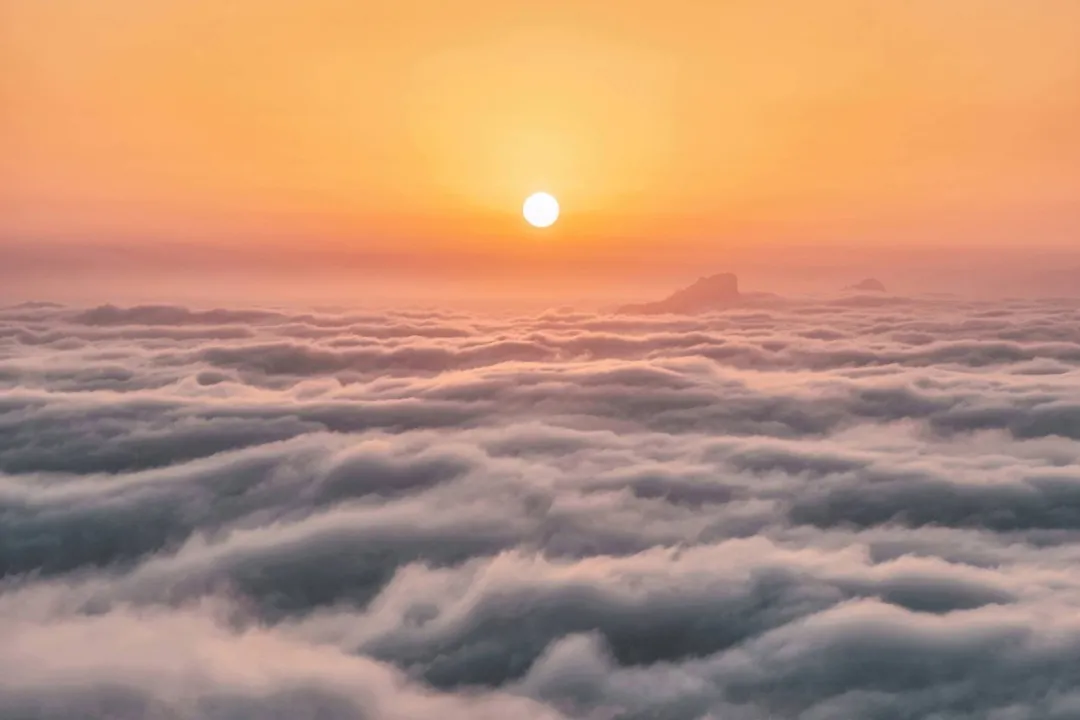Laojun Mountain, the closest place to wonderland in China!  The sea of ​​clouds is comparable to Wugong Mountain, and the sunrise does not lose to Huangshan
