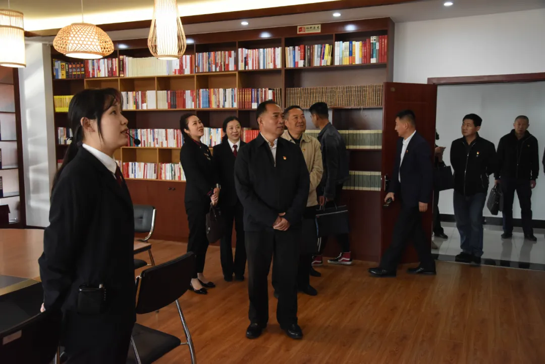 省第六驻点指导组到楚雄州人民检察院检查指导队伍教育整顿工作