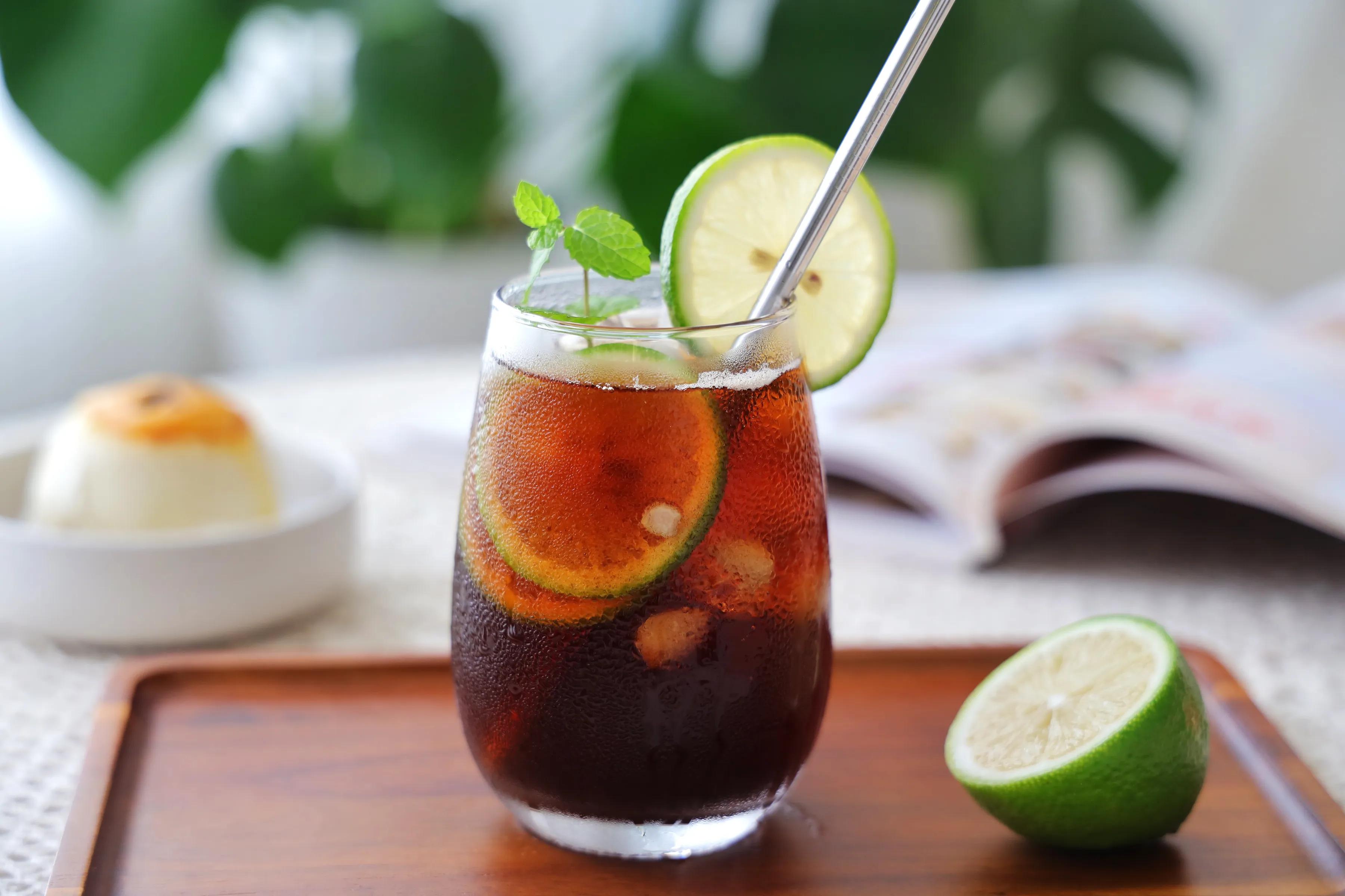 在家自制一杯冰美式有多简单？学会再也不用去咖啡馆了，无敌简单