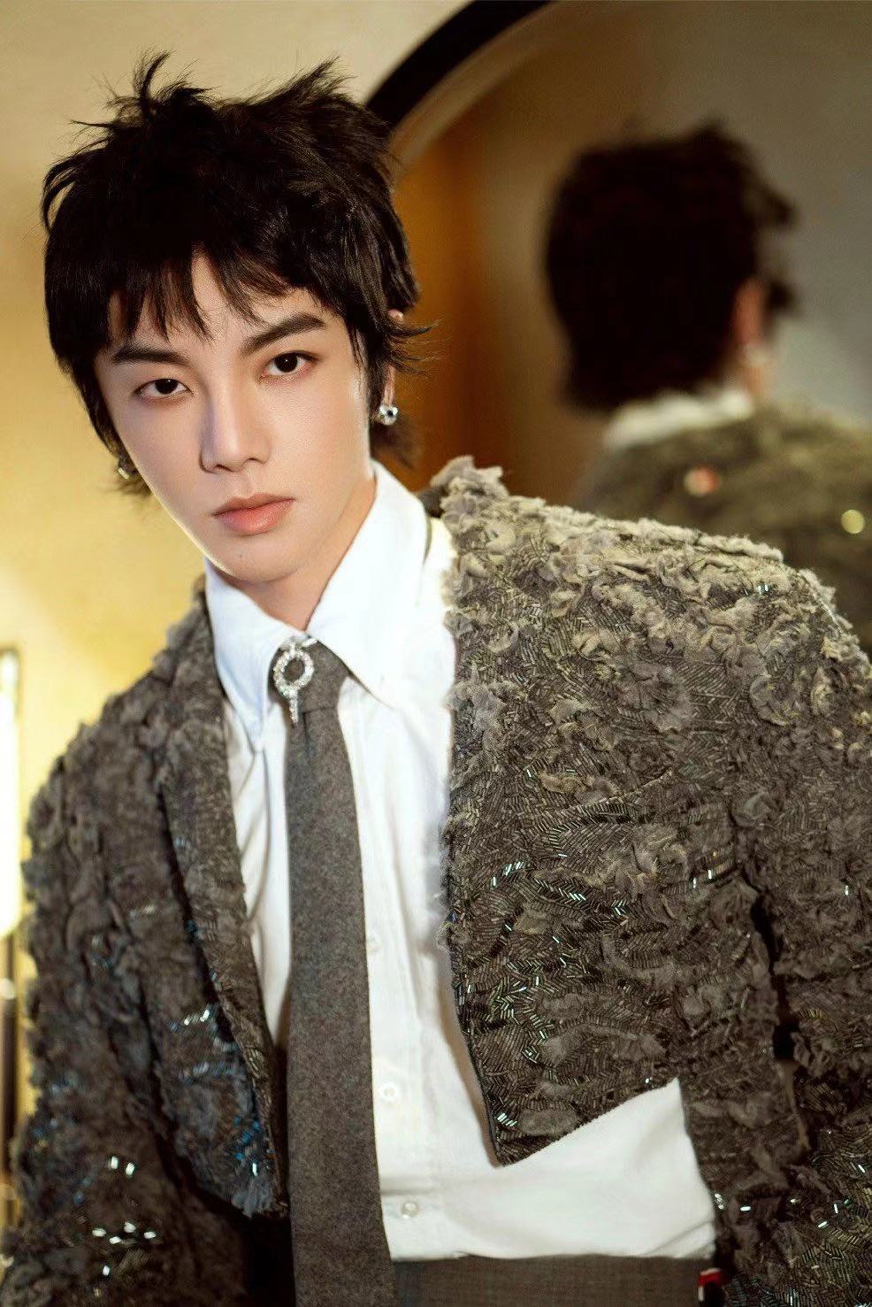 碧晨|华晨宇张碧晨没在一起！两人将在无婚姻状况下抚养女儿 一起成长