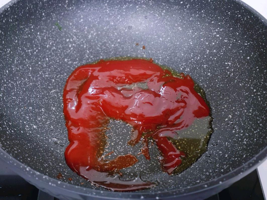 酸酸甜甜的口感再配上一碗米饭，孩子天天吵着要吃，下饭必备