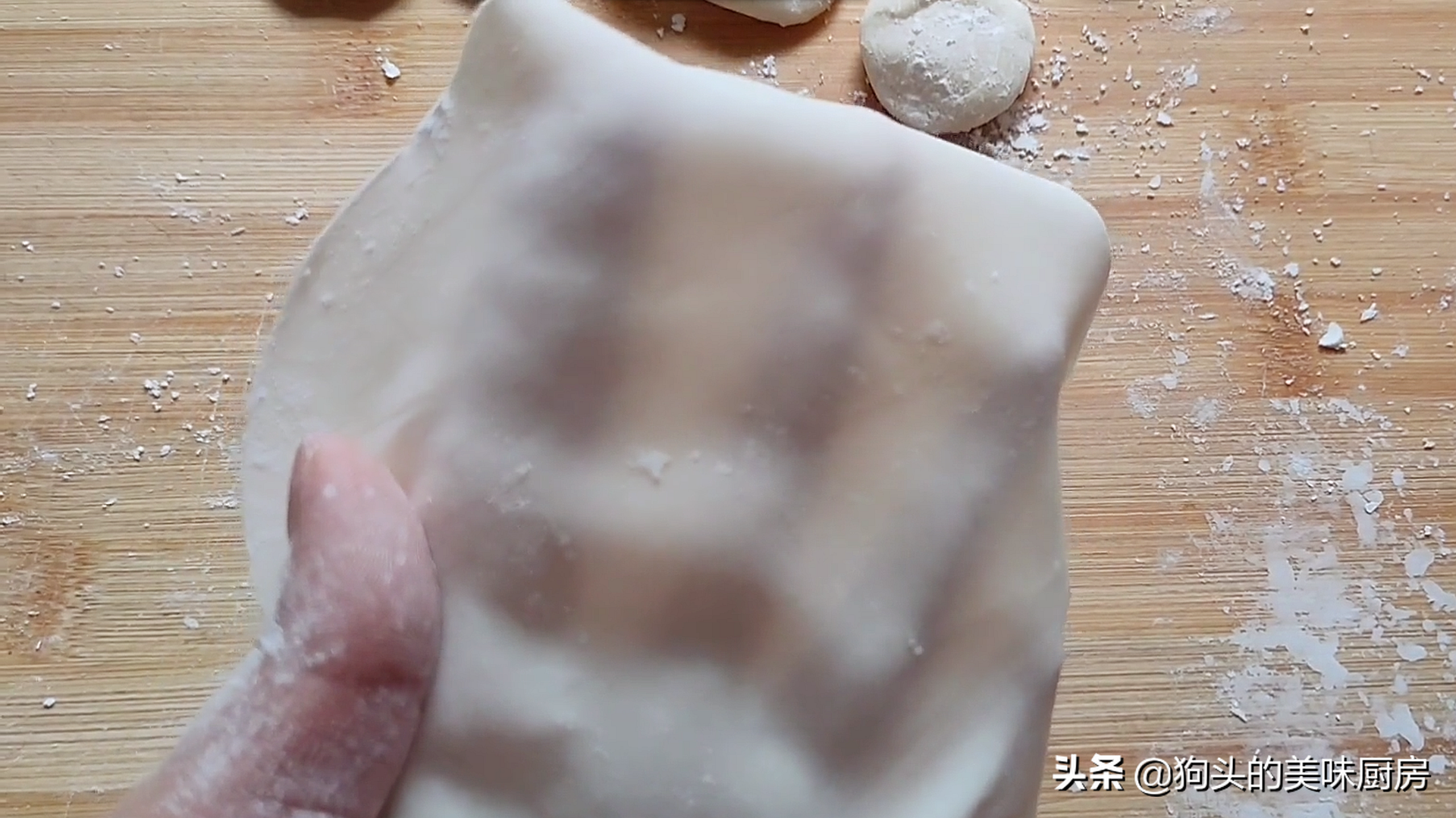 蒸包子不加酵母也能做，教你個老方法，咬一口滿嘴都是香，太香了