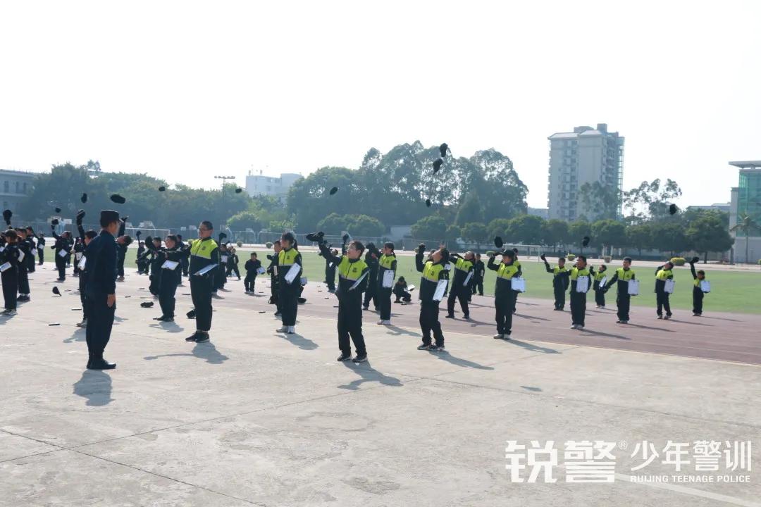 超越体育营圆满结营：少年强中国强，坚定信念勇往直前