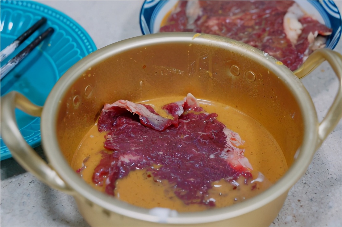 汉堡好吃又营养，食材自己搭配，小孩子喜欢吃得停不下嘴