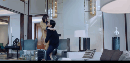 封潇声|《阳光之下》渣的十项全能封潇声：貌似最强势 其实爱得最卑微