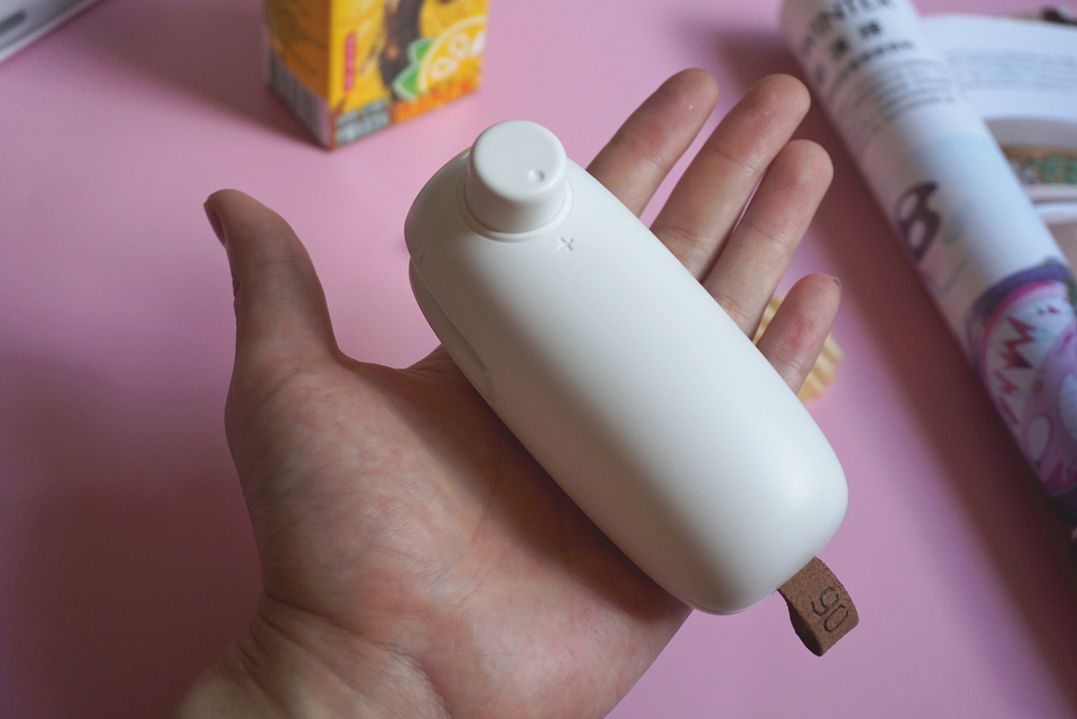 小米有品上架了这款网红生活小帮手：90分便携迷你封口机