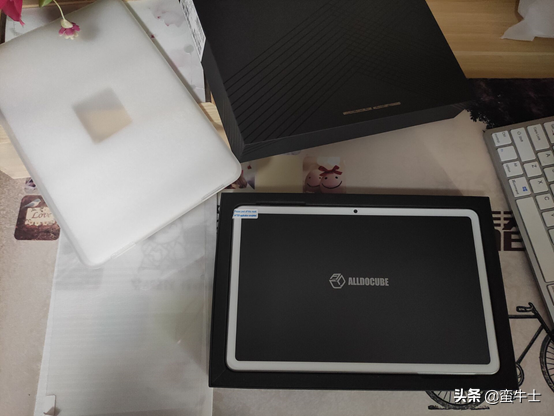 教育学习平板的新希望，酷比魔方Iplay40PRO降到1000RMB左右