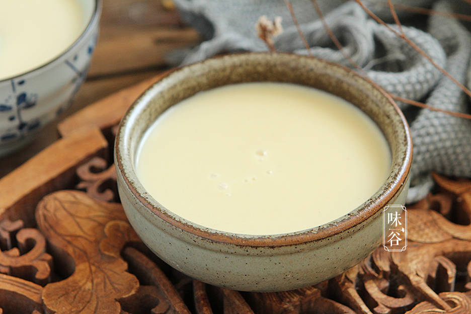 天太热，多给家人喝这豆浆，比喝牛奶好，清热去暑气，嗓子不难受