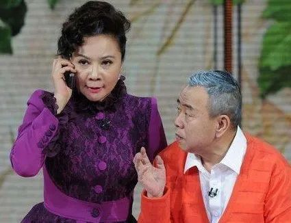 从“小品女王”到被喊“滚出春晚”，蔡明到底