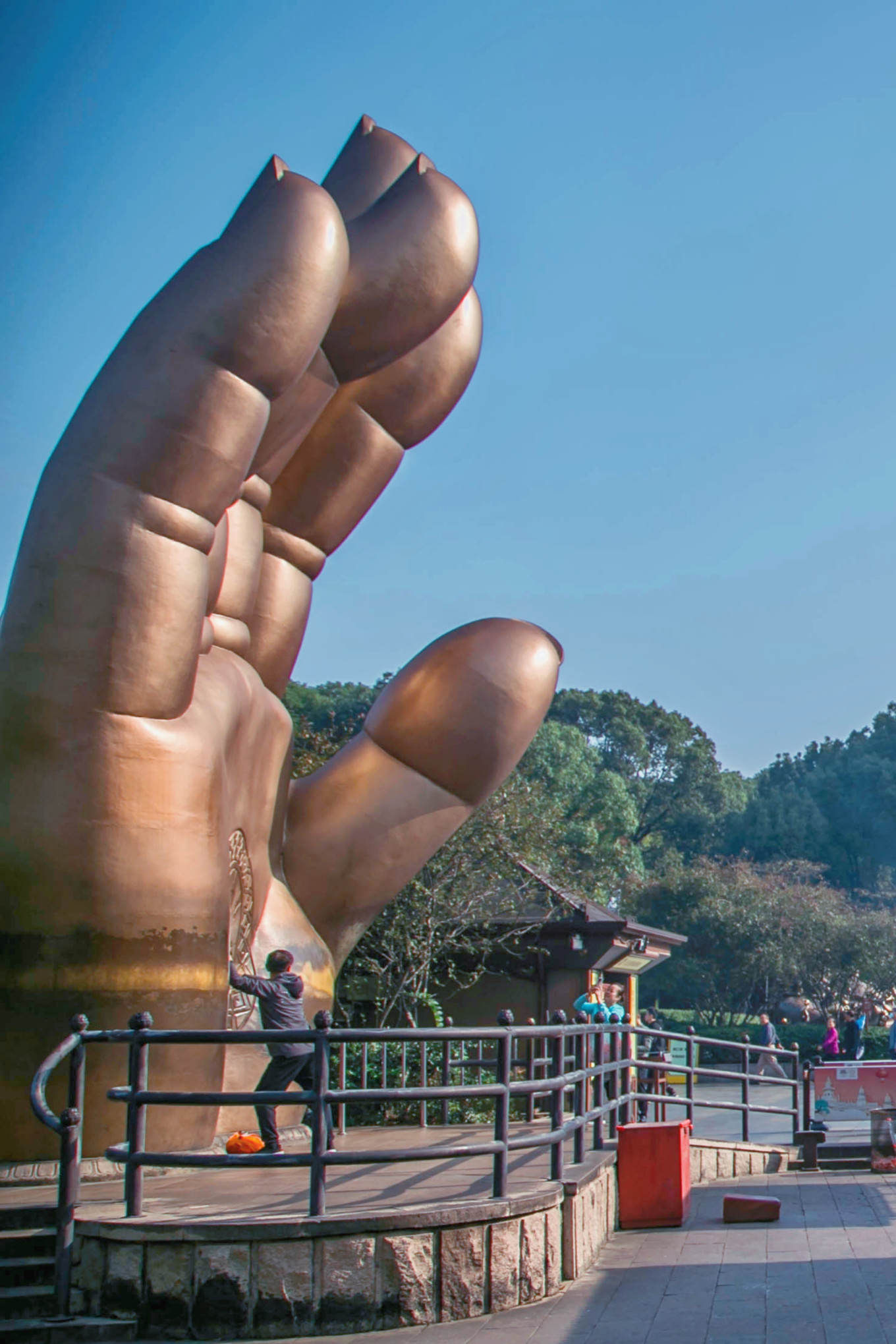 这个被誉为“山水氧吧”的地方，却藏着一座堪称东方的“卢浮宫”