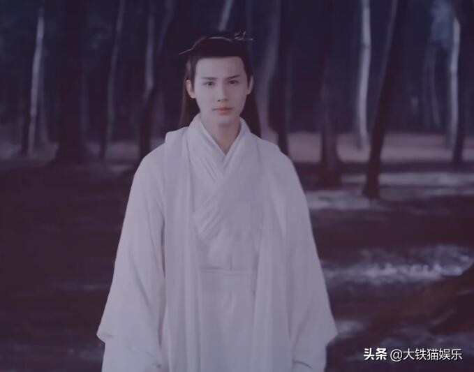 含胸驼背就别嚯嚯古装剧了，让这7位男星告诉你，什么叫仪态端庄