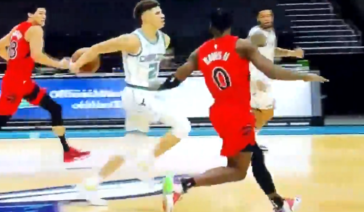 三球首秀狂搶10籃板！投籃5中0太鐵，但傳球卻太美，美媒：他讓我想起MCW！（影）-黑特籃球-NBA新聞影音圖片分享社區