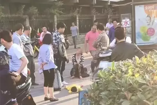 “妈妈不是脾气差,妈妈只是太累了”