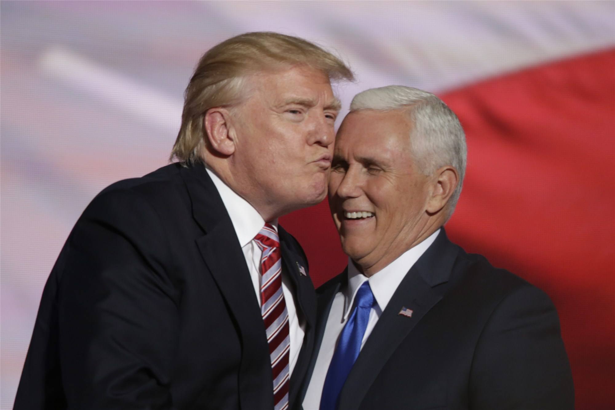 好戲越來越精彩！ 彭斯有望入主白宮，拜登這回高興不起來了