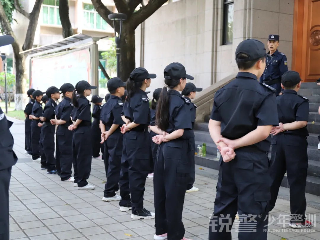 广东警官学院少年警训提前营开营：逆风成长 乘风破浪