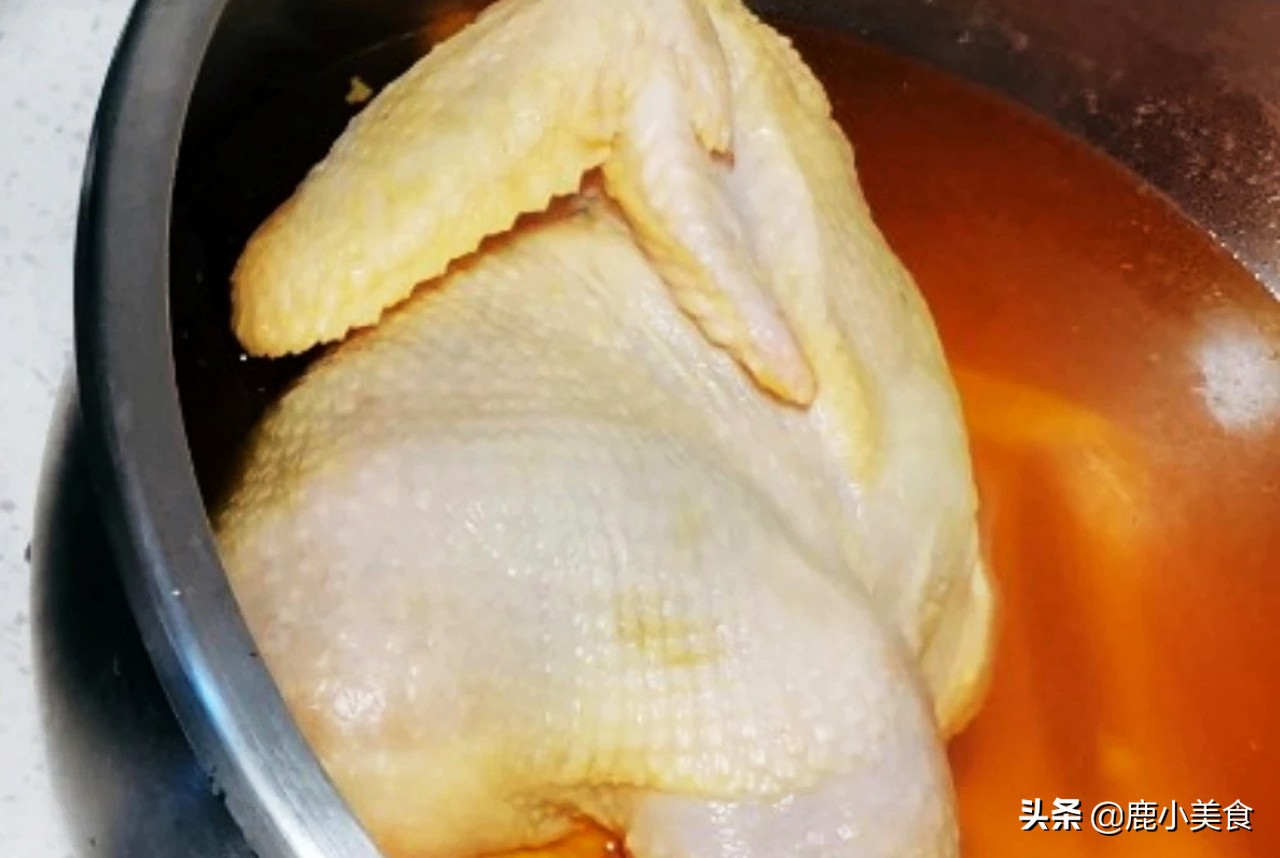 难怪烧腊店的盐焗鸡金黄好吃，原来秘诀在“2料”，免费分享学习