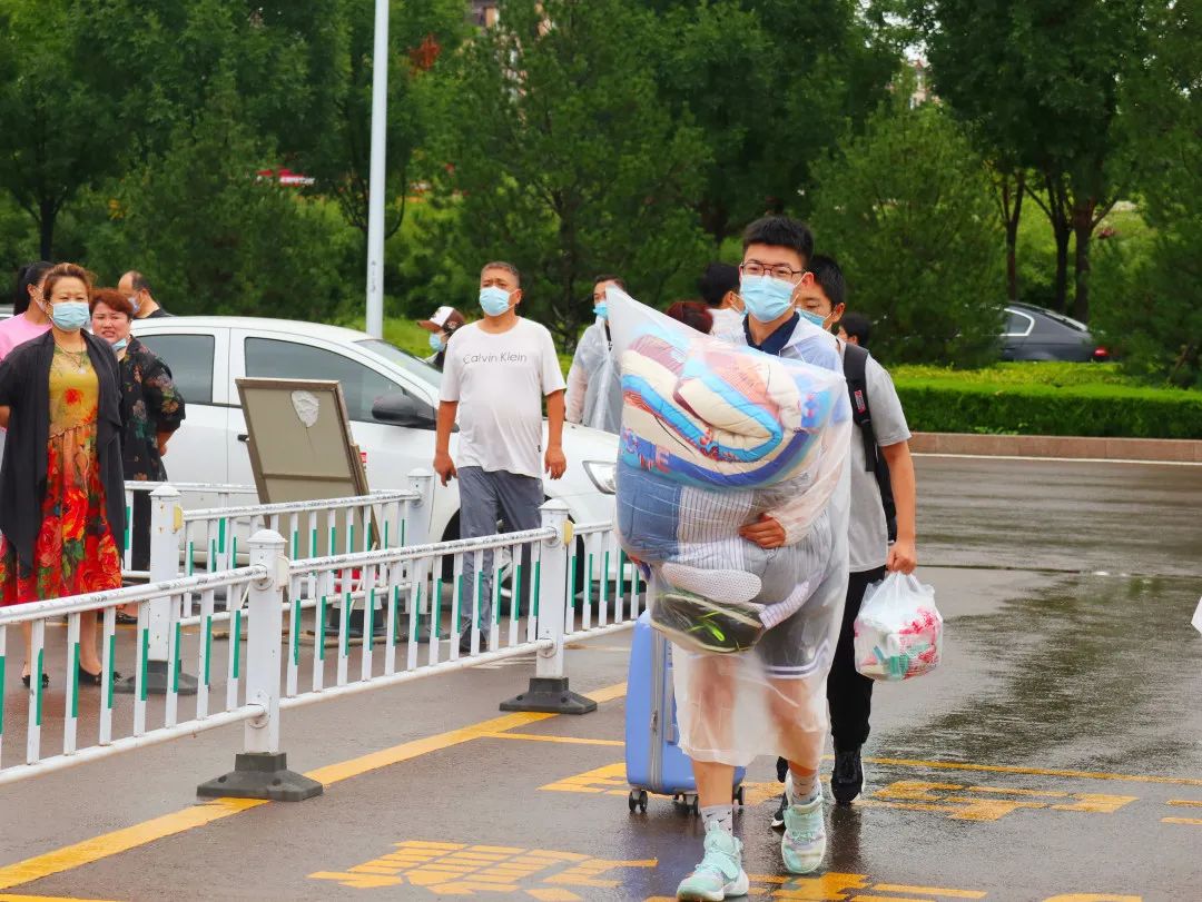成长新起点 追梦少年人 | 潍坊恒德实验学校2021级高一新生报到侧记