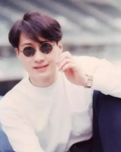 请回答1993:那一年窦唯如日中天,家驹不幸离世…