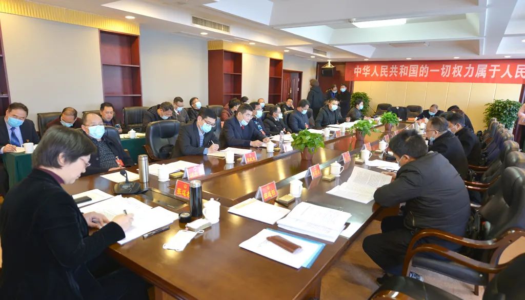 【图片新闻】市五届人大五次会议各代表团举行分组讨论