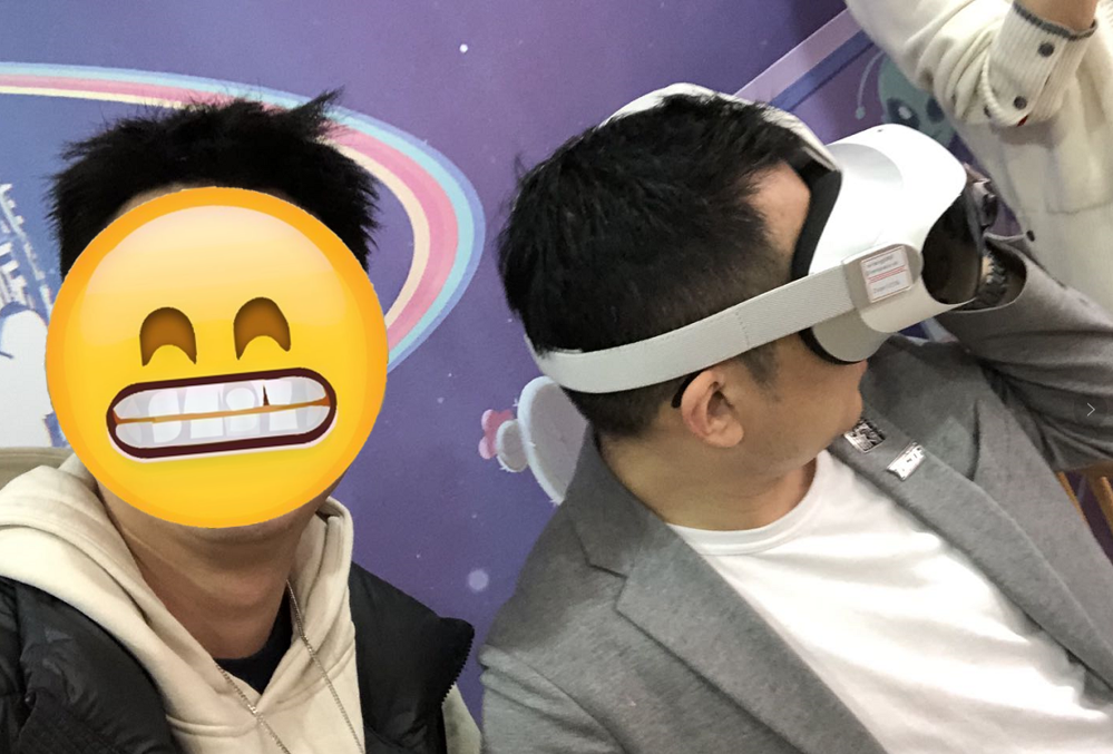 在VR虚拟世界里参加DEF CON黑客大会是怎样的体验？