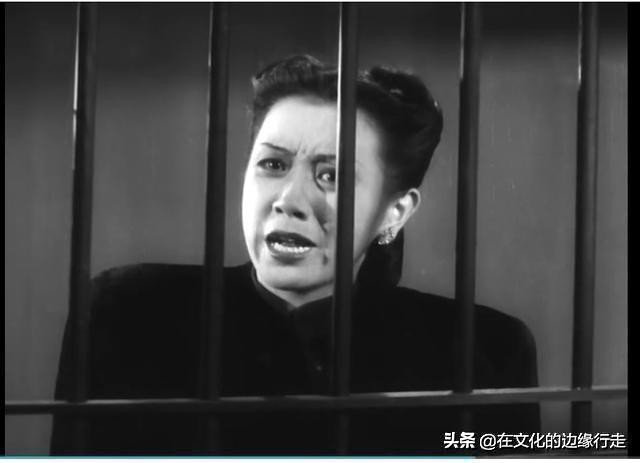 《一江春水向东流》里主角大都纪实表演，而配