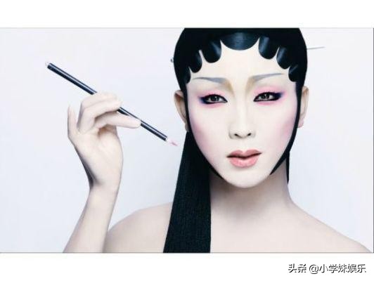 节哀顺变！李玉刚凌晨发文宣布哀讯，字字揪心悲痛不已