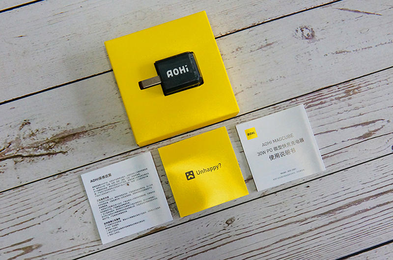 微缩体积，大有能量：AOHI 30W微型大功率充电器体验