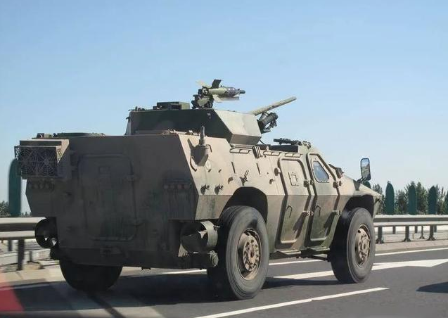 战车进入空降兵服役，火力弱小未装备一发导弹