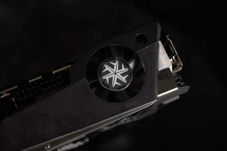 映众RTX 3090冰龙超级版显卡图赏
