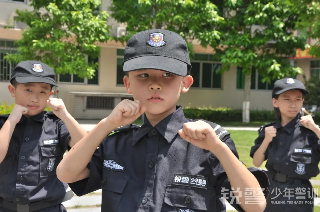 锐警少年警训夏令营：我们在奔跑，创造属于自己的警察梦