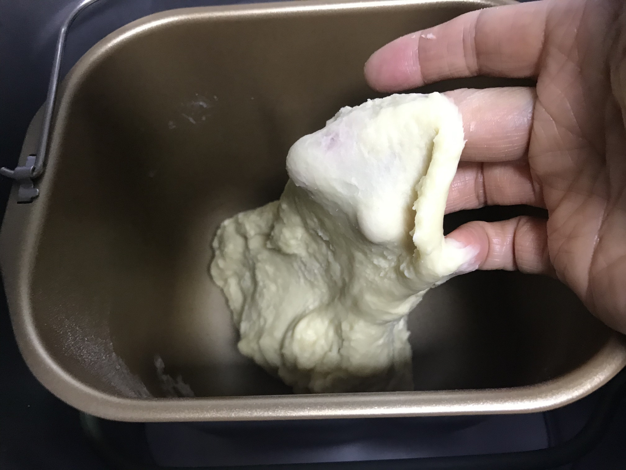 用了6年的麵包方子，還是最愛它，蓬鬆暄軟，細膩拉絲，放3天不硬