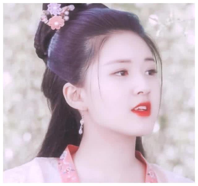 甜宠剧标配女主，比《双世宠妃》梁洁耐看，第三部首推赵露思