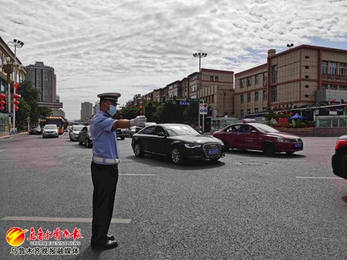 乌鲁木齐北门路口三车道封闭施工，早高峰周边三路段车流压力增加