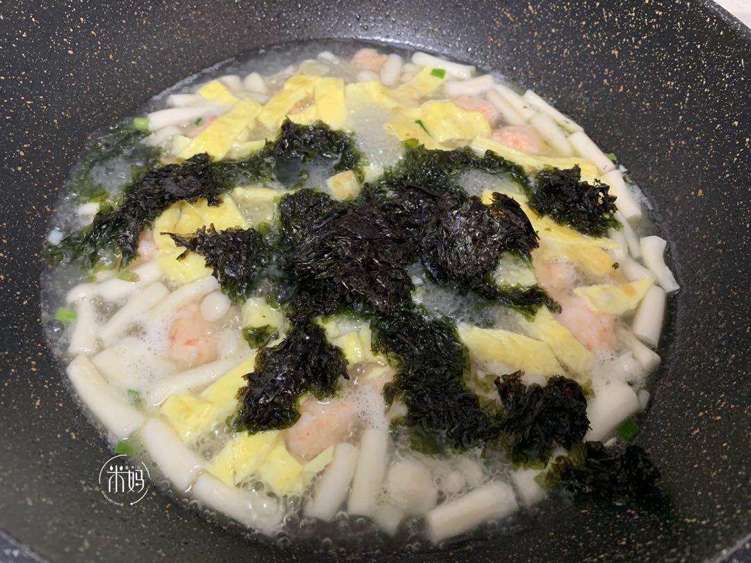 图片[12]-鸡蛋紫菜虾滑汤做法步骤图 上桌5分钟吃精光好喝到1滴都不剩-起舞食谱网